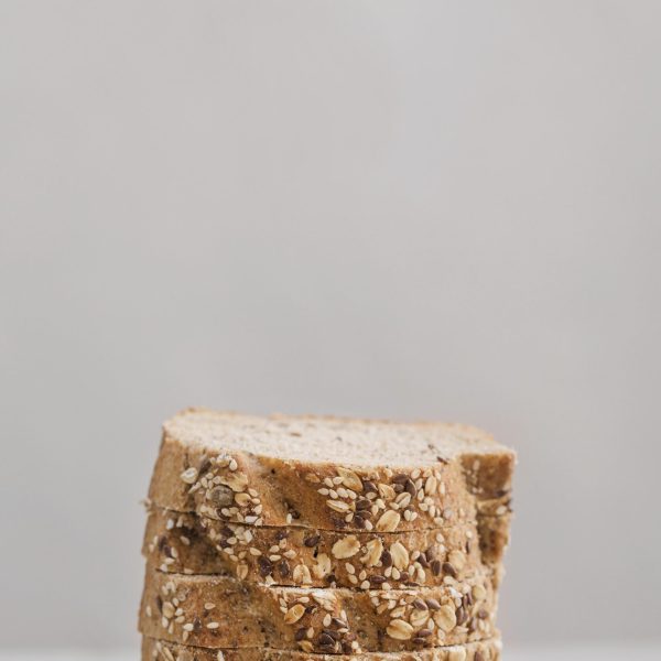 bread-slices-with-white-background